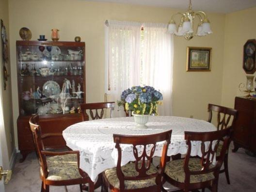 Casselman Maple Woods Bed & Breakfast エクステリア 写真